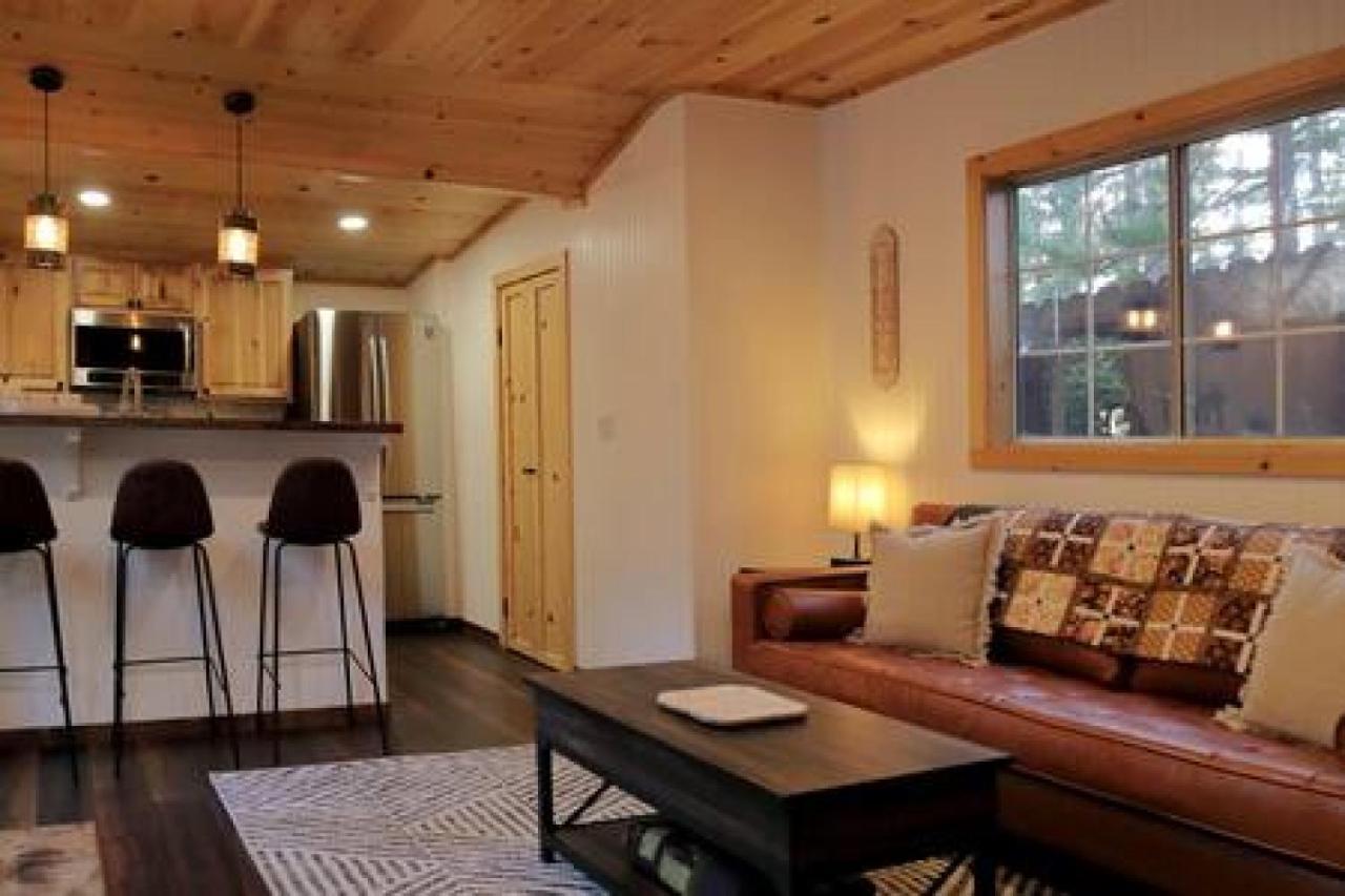 La Petite - Charming In Town Idyllwild Exterior foto